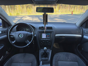 Skoda Octavia 1.6 85kW (7 foto / 9)