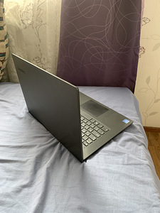 Lenovo Laptop (2 foto / 2)