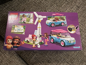 6+ LEGO Friends 41443. Электромашина Оливии. (3 фото из 3)