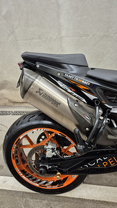 Продается мотоцикл 2021 KTM DUKE 890R (9 фото из 9)