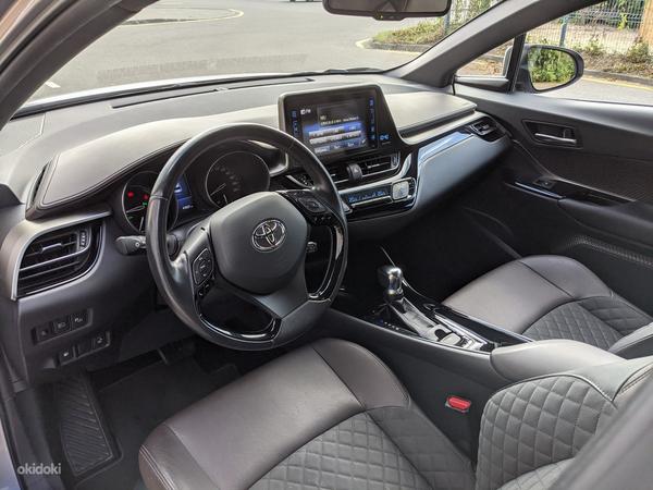 Toyota CH-R Luxury Plus Hybrid (foto #8)
