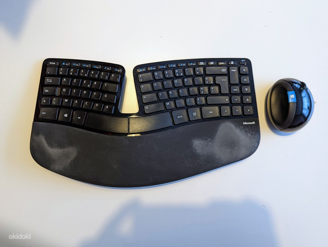 Microsoft sculpt ergonomic desktop