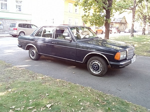 Мерседес-Бенц 300D W123 (1 фото из 11)