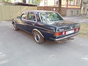 Мерседес-Бенц 300D W123 (4 фото из 11)