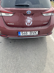 Tojota Auris (8 foto / 13)