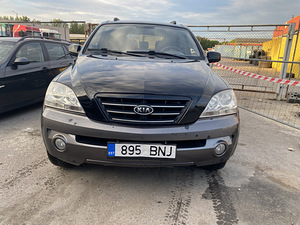 Kia Sorento (1 фото из 15)