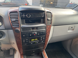 Kia Sorento (7 фото из 15)