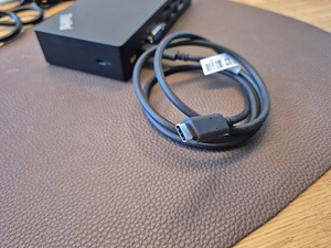 Lenovo ThinkPad USB-C dokk / dock (5 foto / 10)
