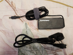 Lenovo sülearvuti laadija / adapter 65W (7,9 x 5,5 mm) (1 foto / 4)