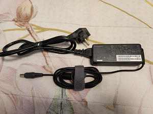 Lenovo sülearvuti laadija / adapter 65W (7,9 x 5,5 mm) (3 foto / 4)