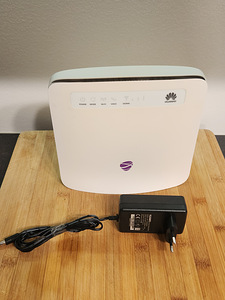 Telia Huawei E5186 4G WIFI ruuter (2,4GHz ja 5GHz) (1 foto / 5)