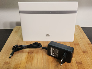 Telia Huawei B525s 4G WIFI ruuter (2,4GHz ja 5GHz) (1 foto / 5)