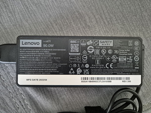 Lenovo ThinkPad Thunderbolt 4 dock/ dokk +90W Lenovo laadija (8 foto / 8)