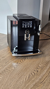 Müüa Jura S8 Espressomasin