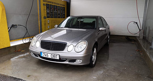 MERCEDES-BENZ E 220 CDI (1 foto / 11)