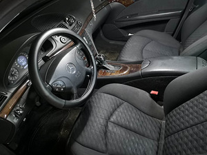 MERCEDES-BENZ E 220 CDI (8 foto / 11)