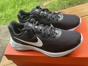 Nike, размер 41 (1 фото из 3)
