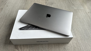 MacBook Pro 2016 13,3 128GB (1 foto / 4)