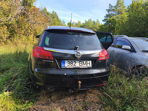 Opel Insignia 96kw varuosad (2 foto / 4)