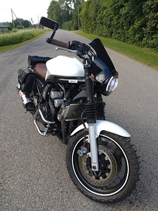 Yamaha fzs600 (2 foto / 6)