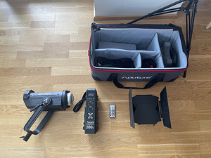 Aputure 300 x Storm Studio Lamp (5 foto / 6)