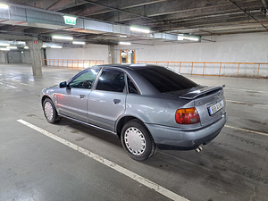 Audi A4 1.9TDI 66kw (2 foto / 8)