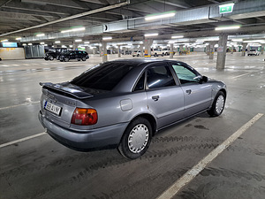 Audi A4 1.9TDI 66kw (3 foto / 8)