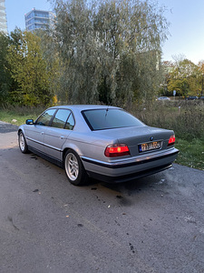 M/V BMW E38 730i V8 (3 foto / 8)