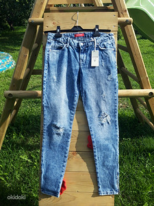 Guess teksad, 27/165 (1 foto / 3)