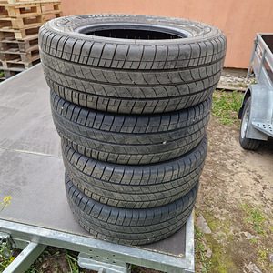 215/65R16C 109/107T Bridgestone Duravis R330 DOT 0725 (1 фото из 3)