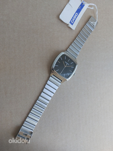 Новые квадратные часы CASIO Vintage (фото #2)