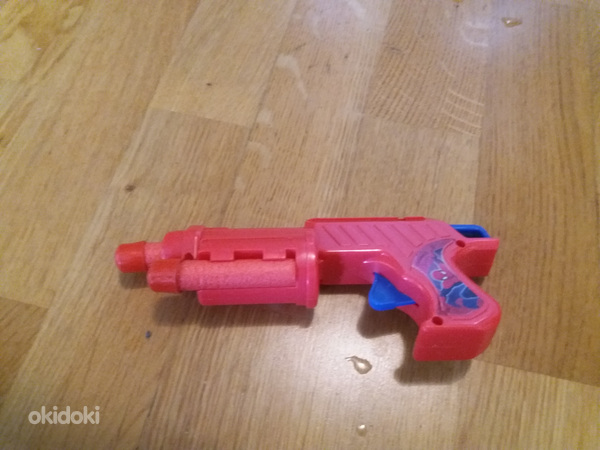 Пистолет Nerf