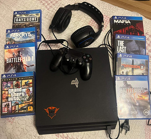 Ps4 pro 1tb-fortnight (3 foto / 3)
