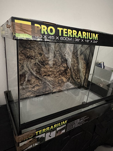Продается новый террариум ExoTerra 90x45x60 (3 фото из 4)