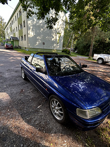 Ford Escort Cabrio 1991 г. (2 фото из 7)