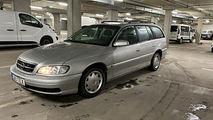 Opel Omega 2.2DTI (2 foto / 10)