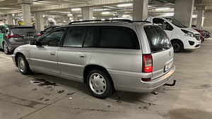 Opel Omega 2.2DTI (3 foto / 10)