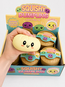 Värvilised pelmeenikujulised squishy-mänguasjad (2 foto / 2)