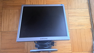 Samsung kuvar 17 (1 foto / 3)