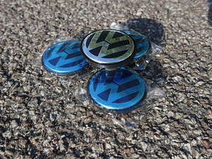 VW Volkswagen uued veljekapslid 65 mm (3 foto / 5)