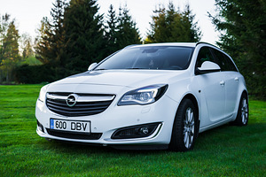 2015 OPEL INSIGNIA SPORTS TOURER SW 2,0D (2 foto / 14)