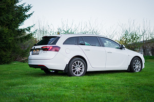 2015 OPEL INSIGNIA SPORTS TOURER SW 2,0D (4 foto / 14)