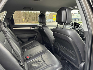 Kia Sorento (8 foto / 8)