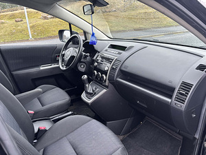 Mazda 5 (10 foto / 10)