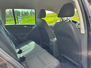 Volkswagen Tiguan (9 foto / 10)