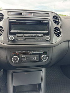 Volkswagen Tiguan (10 foto / 10)