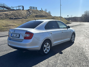 Skoda Rapid (6 фото из 8)