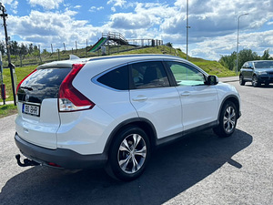 Honda CR-V (5 foto / 8)