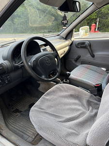 Opel Combo 1,7D 44kw - ÜV 09.2023 (9 foto / 10)