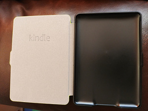 Новый чехол для е-книг Kindle (2 фото из 3)
